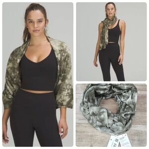 Lululemon Customizable Snap Multi Rulu Scarf in Olive Green Tie Dye